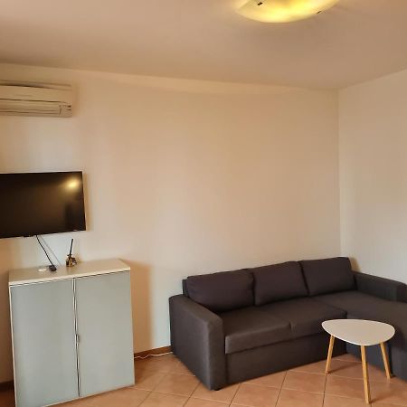 Lato Soleggiato @Gardazzurro Apartment Padenghe sul Garda Exterior photo