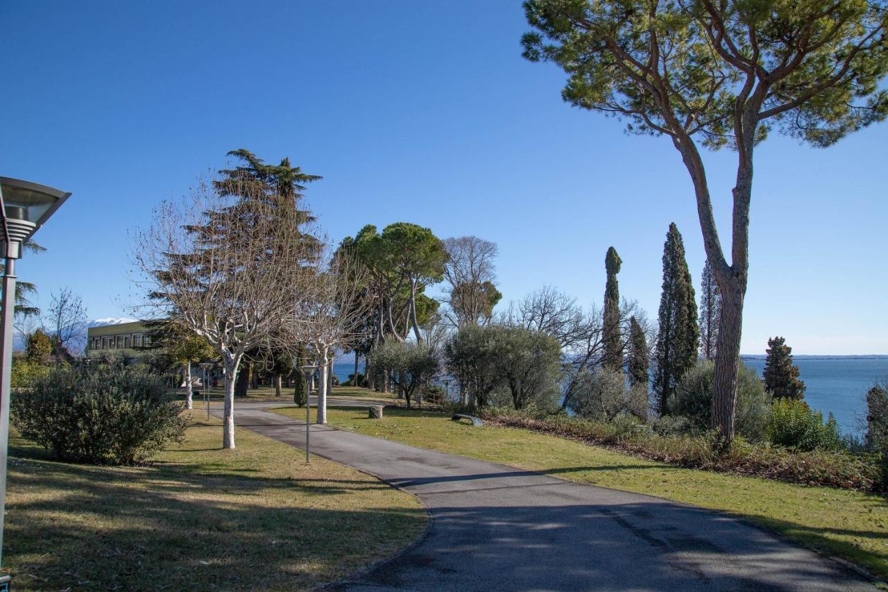 Lato Soleggiato @Gardazzurro Apartment Padenghe sul Garda Exterior photo
