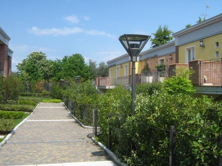 Lato Soleggiato @Gardazzurro Apartment Padenghe sul Garda Exterior photo